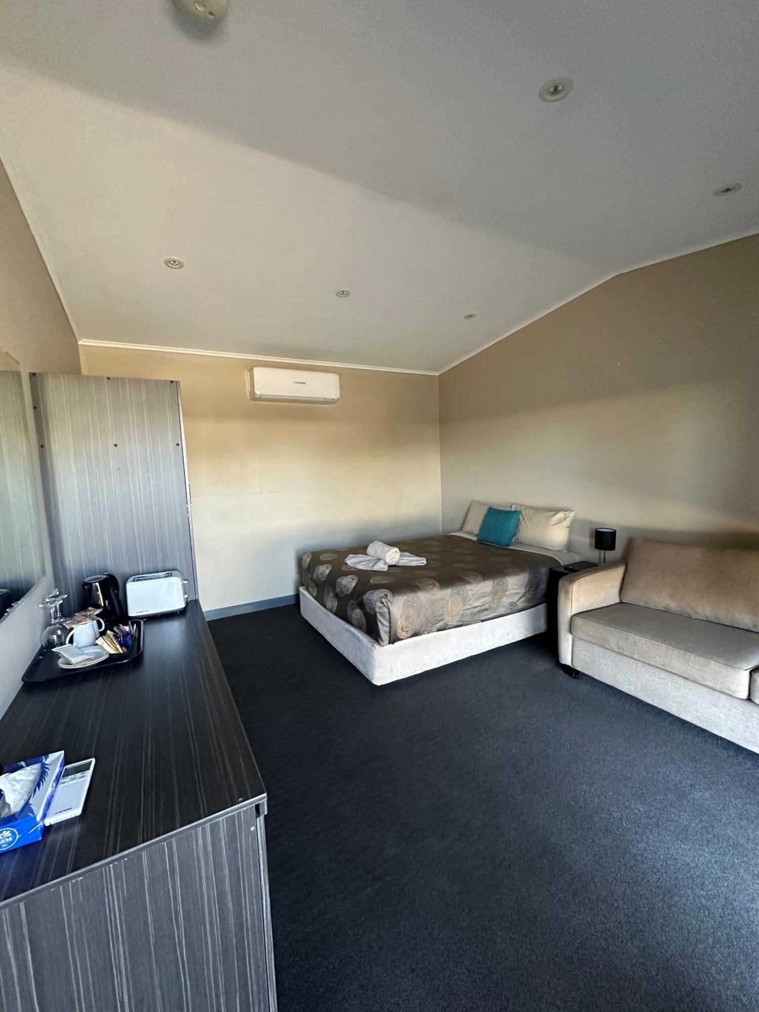 Copper City Motel Cobar Exterior photo