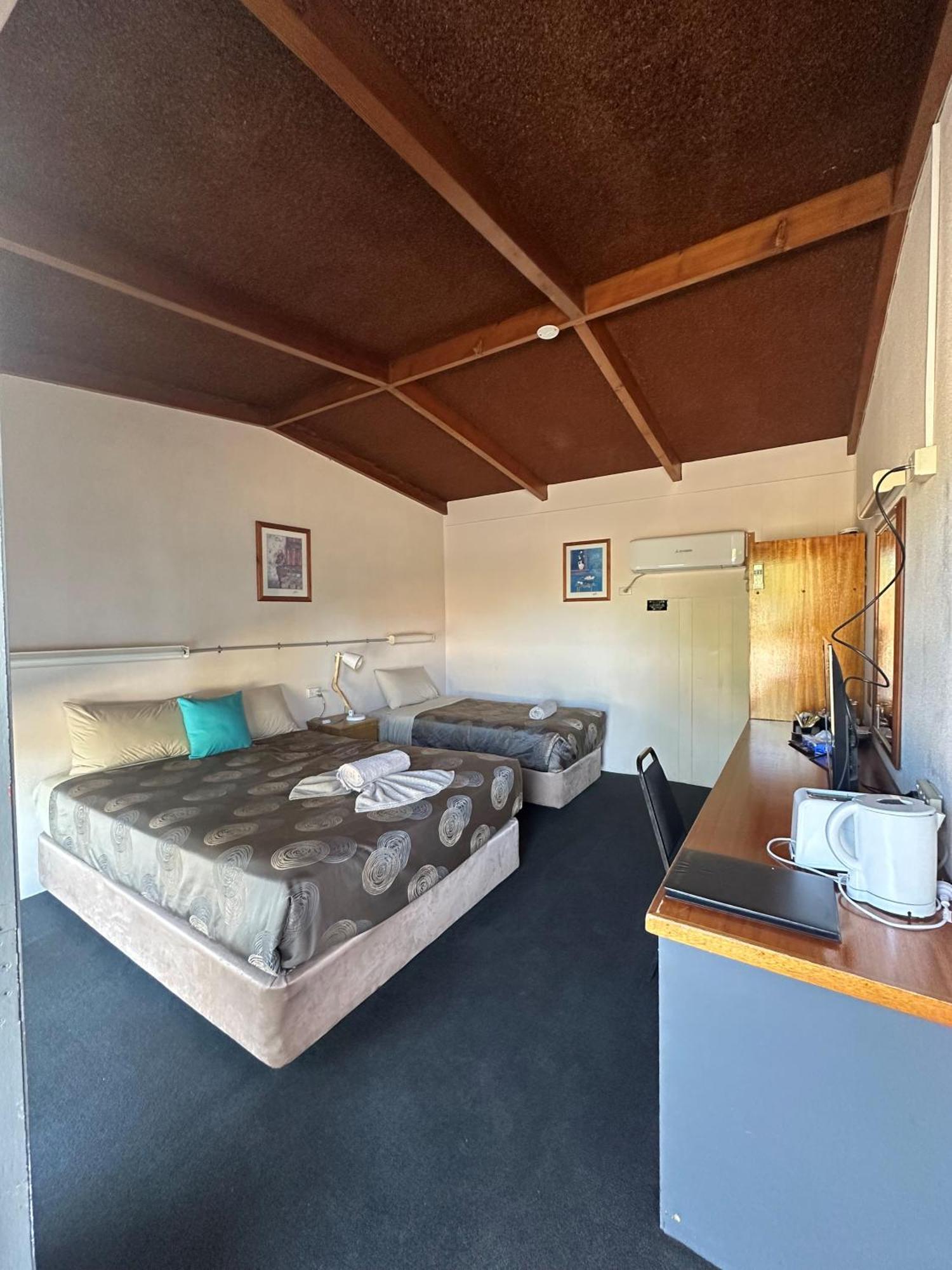 Copper City Motel Cobar Exterior photo