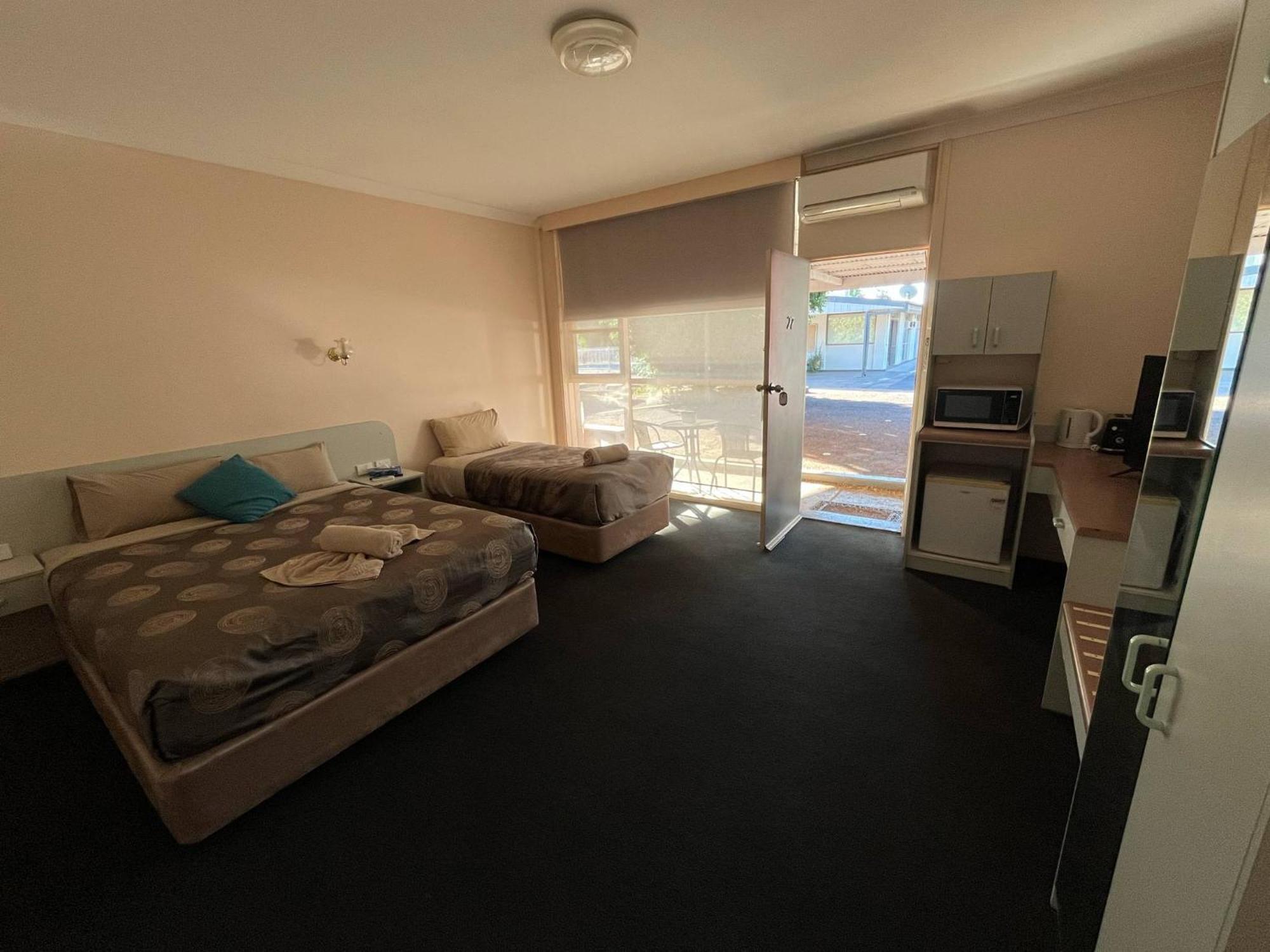 Copper City Motel Cobar Exterior photo