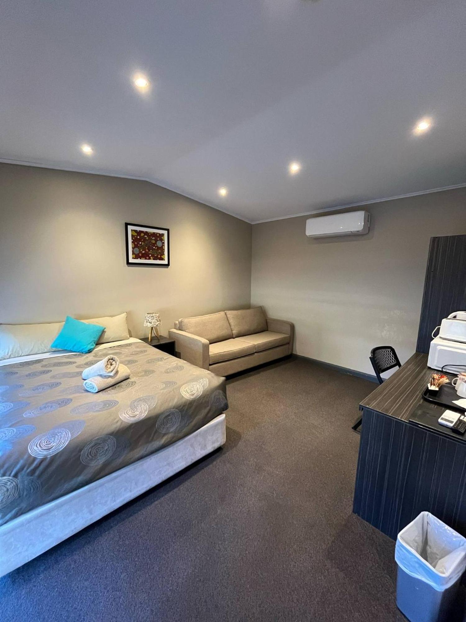 Copper City Motel Cobar Exterior photo